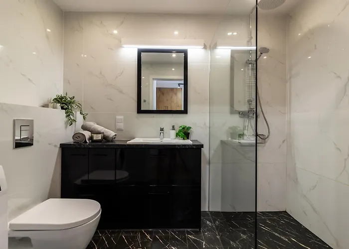 Near Sky Tower Apartman *